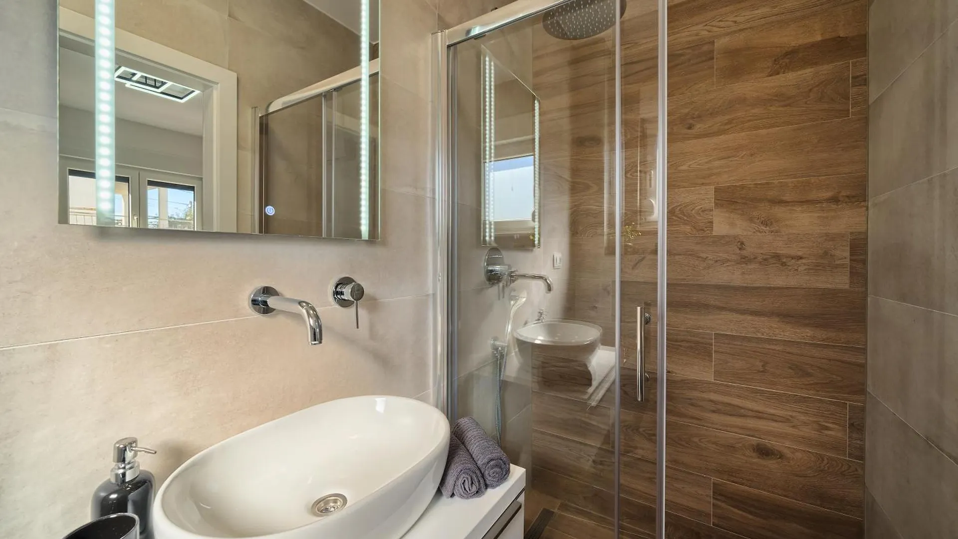 Koleus Apartment - Sea View & Pool Slatine Croatia